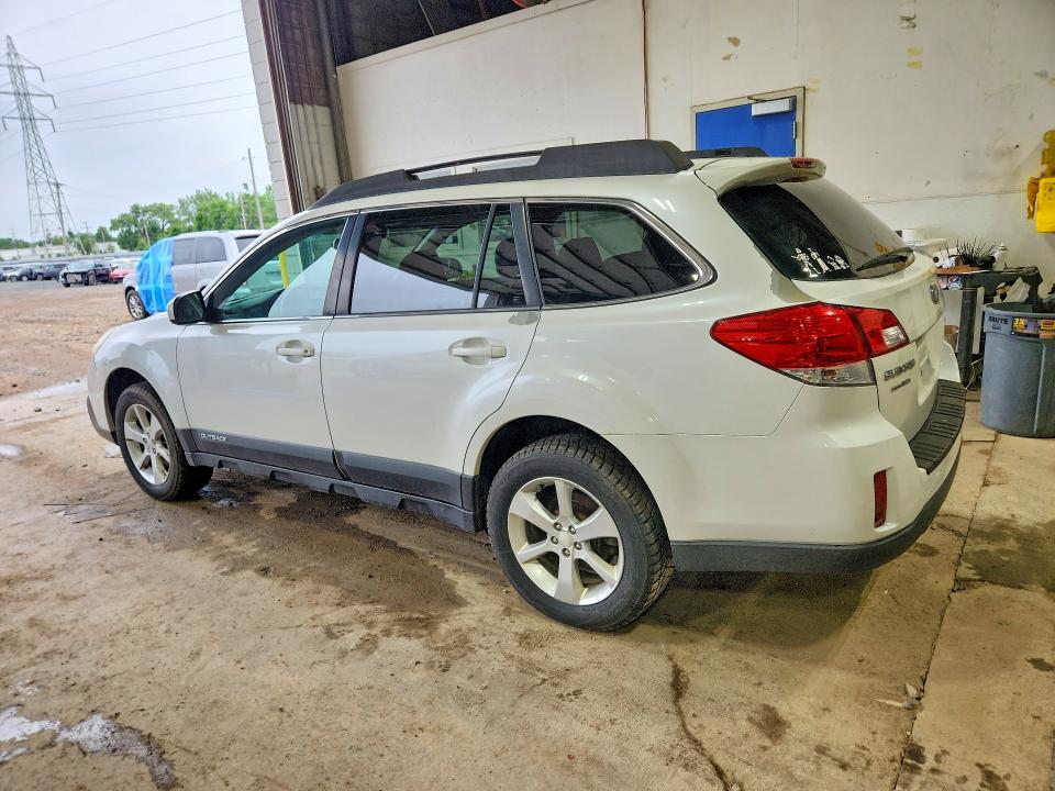 2013 Subaru Outback VIN 4S4BRBGC1D3299993 COPART salvage auction — MINOR DENT/SCRATCHES, Mn - Certificate Of Title, sold $1,000 on 2026-07-02 (photo 2)