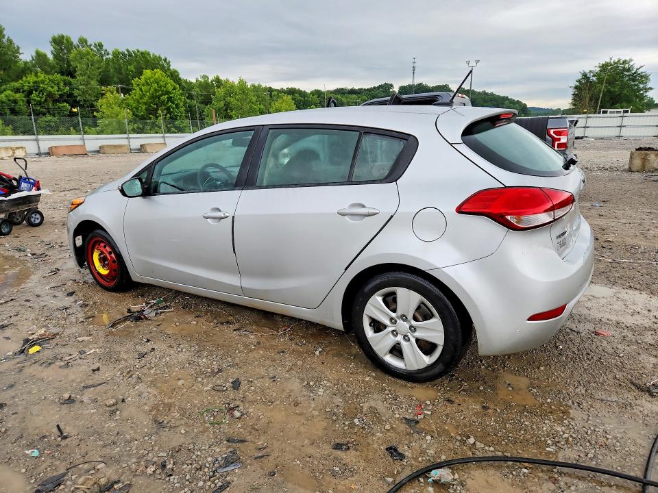 2016 Kia VIN KNAFK5A86G5659393 COPART salvage auction — FRONT END, Ky - Bill Of Sale/Part Only/No Titl, sold $300 on 2026-07-13 (photo 2)