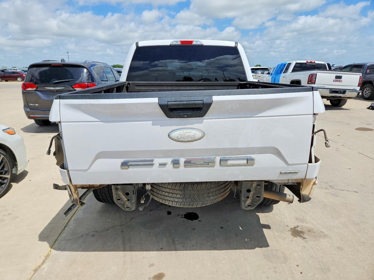 2020 Ford F-150 Lightning VIN 1FTEW1CP7LKE85975 COPART salvage auction — Rear End, TX - SALVAGE VEHICLE TITLE, sold $8,300 on 2026-07-09 (photo 6)