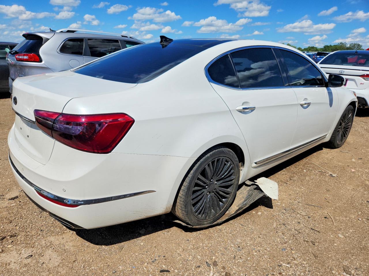 2014 Kia Cadenza VIN KNALN4D78E5149356 COPART salvage auction — Rear End, IL - SALVAGE CERTIFICATE, sold $2,800 on 2026-07-09 (photo 3)