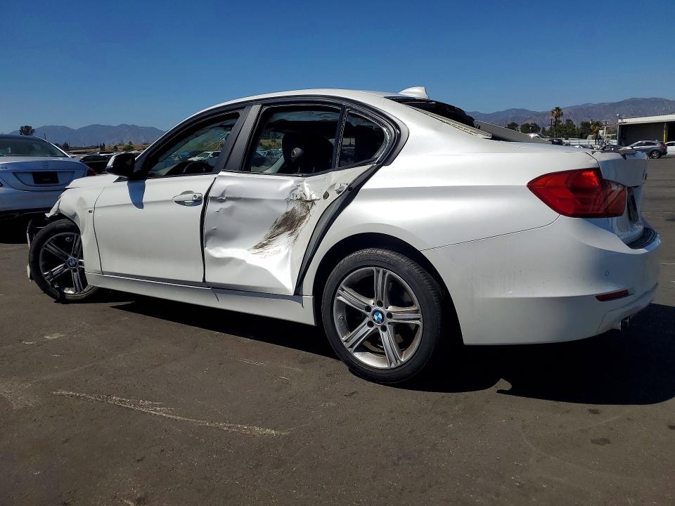 2015 BMW 3er VIN WBA3A5G55FNS83710 COPART salvage auction — FRONT END, Ca - Acq Bos - Post Sale - Salvage, sold $900 on 2026-07-09 (photo 2)