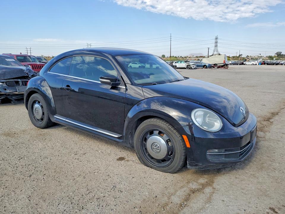 2013 Volkswagen Beetle VIN 3VWJL7AT5DM625927 COPART salvage auction — MECHANICAL, MT - CERTIFICATE OF TITLE, sold $350 on 2026-07-31 (photo 4)