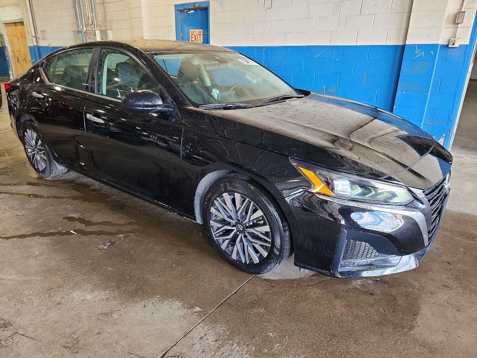 2025 Nissan Altima VIN 1N4BL4DV0SN398657 COPART salvage auction — SIDE, Mi - Cert Of Title-Salvage Vehicle, sold $4,650 on 2026-08-03 (photo 4)