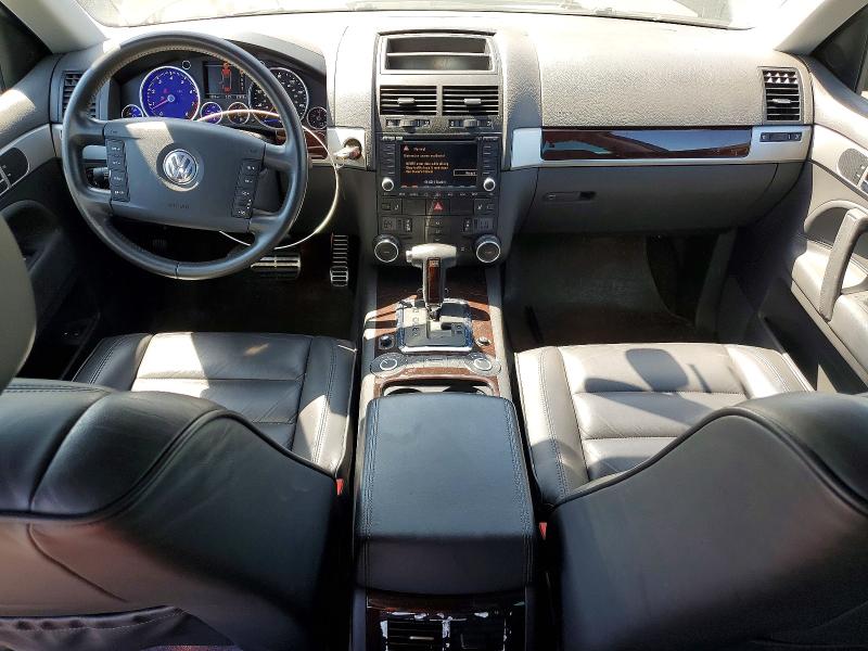 2004 Volkswagen Touareg VIN WVGCM67L94D014395 COPART salvage auction — FRONT END, CA - SALVAGE CERTIFICATE, sold $550 on 2026-07-18 (photo 8)