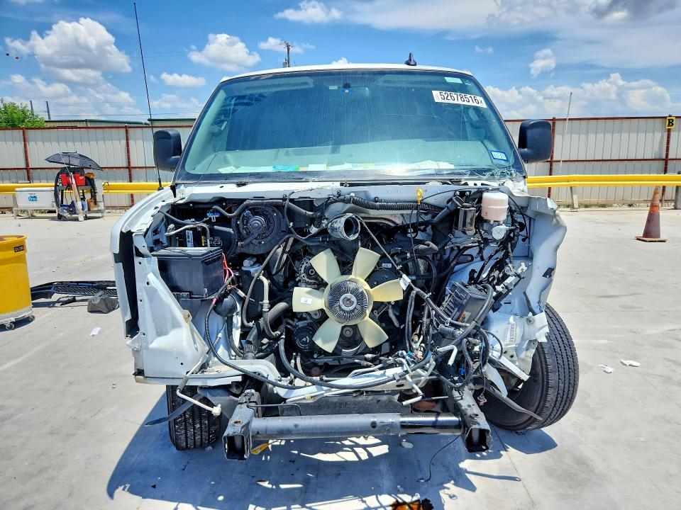 2024 Chevrolet Express VIN 1GCWGAFP8R1290060 COPART salvage auction — FRONT END, TX - SALVAGE VEHICLE TITLE, sold $7,850 on 2026-07-25 (photo 5)