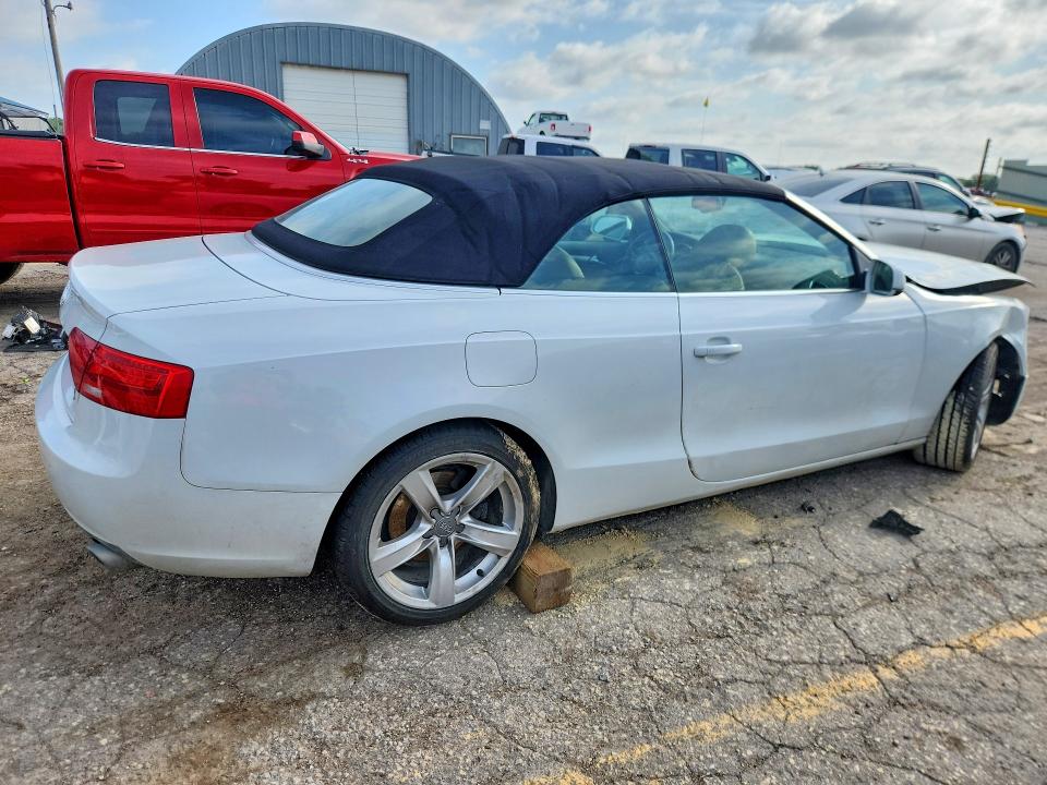 2013 Audi A5 VIN WAULFAFH3DN015614 COPART salvage auction — FRONT END, Va - Cert Of Title - Salvage, sold $275 on 2026-07-27 (photo 3)