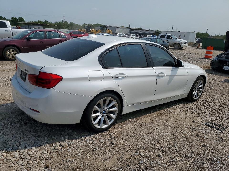 2018 BMW VIN WBA8E1G53JNU89295 COPART salvage auction — WATER/FLOOD, Tx - Salvage Title-Flood Damage, sold $2,400 on 2026-07-30 (photo 3)