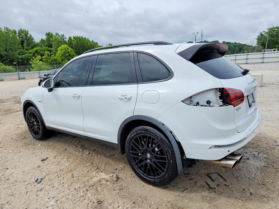 2015 Porsche Cayenne VIN WP1AE2A24FLA50214 COPART salvage auction — REAR END, KY - CERT OF TITLE-SALVAGE, sold $6,200 on 2026-07-30 (photo 2)