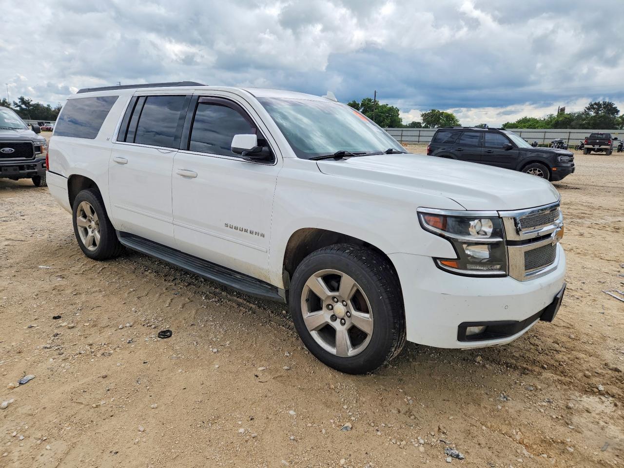 2016 Chevrolet Suburban VIN 1GNSCHKC5GR403510 COPART salvage auction — Rear End, TX - CERTIFICATE OF TITLE (P), sold $5,000 on 2026-07-09 (photo 4)