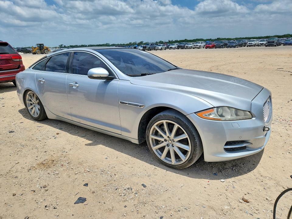 2011 Jaguar Xj VIN SAJWA1CB7BLV21746 COPART salvage auction — MECHANICAL, Tx - Certificate Of Title (P), sold $5 on 2026-07-16 (photo 4)