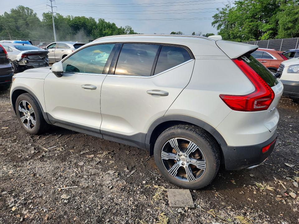 2019 Volvo Xc40 VIN YV4AC2HL0K2061617 COPART salvage auction — WATER/FLOOD, Md - Cert Of Salvage-Flood Damage, sold $5,900 on 2026-07-17 (photo 2)