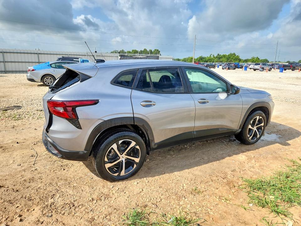 2025 Chevrolet Trax VIN KL77LGEP2SC024626 COPART salvage auction — REAR END, TX - CERTIFICATE OF TITLE, sold $5,700 on 2026-07-02 (photo 3)