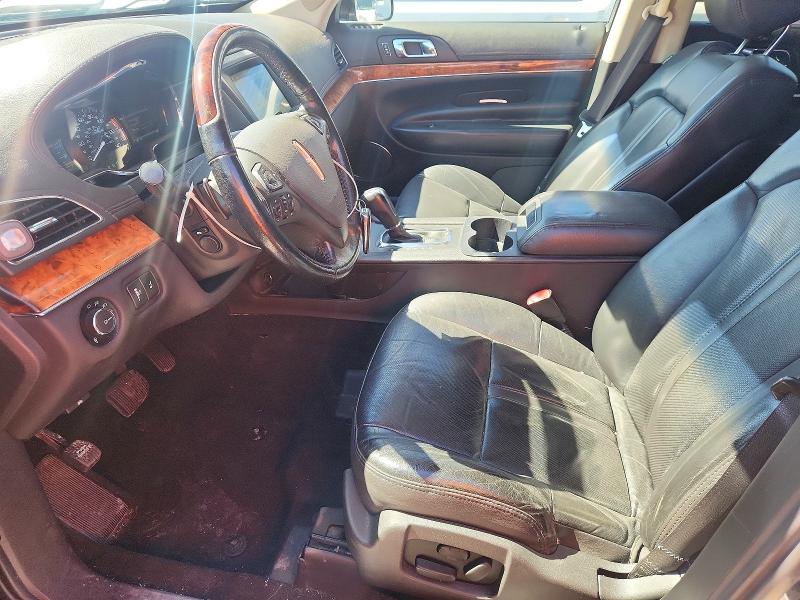 2019 Lincoln Mkt VIN 2LMHJ5ATXKBL01690 COPART salvage auction — MINOR DENT/SCRATCHES, IN - CERTIFICATE OF TITLE, sold $1,650 on 2026-07-30 (photo 7)