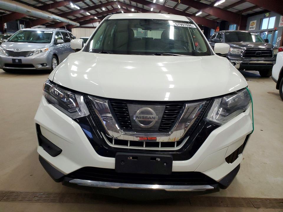 2017 Nissan Rogue VIN 5N1AT2MV8HC847643 COPART salvage auction — FRONT END, Va - Certificate Of Title, sold $2,050 on 2026-07-03 (photo 5)