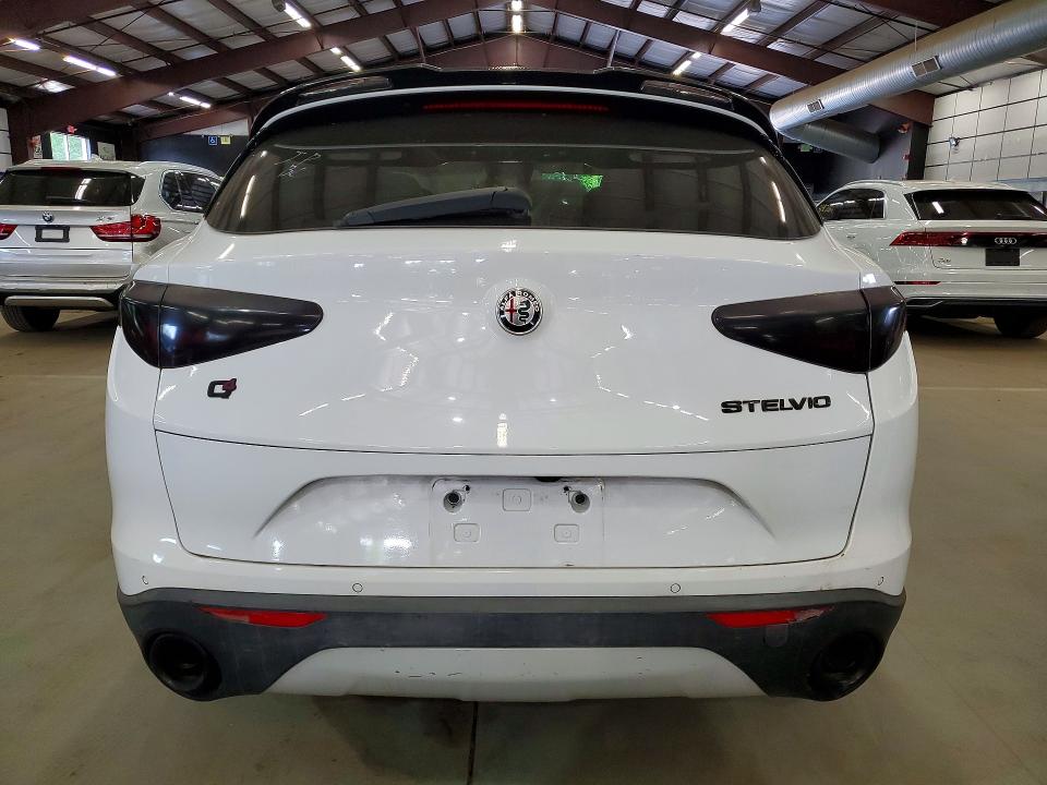 2018 Alfa romeo Stelvio VIN ZASFAKBN0J7B93276 COPART salvage auction — MINOR DENT/SCRATCHES, Wv - Certificate Of Title (P), sold $5,900 on 2026-07-16 (photo 6)