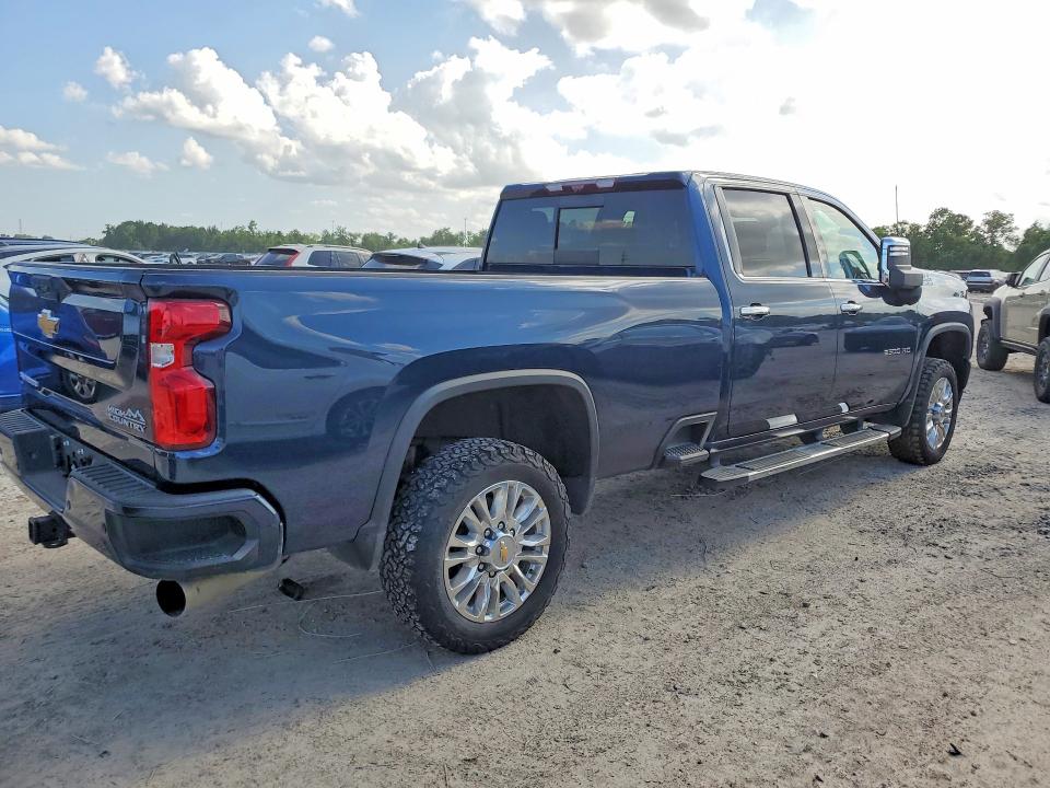 2022 Chevrolet Silverado 3500 VIN 1GC4YVEY9NF281922 COPART salvage auction — FRONT END, Co - Salvage Title, sold $34,750 on 2026-07-10 (photo 3)