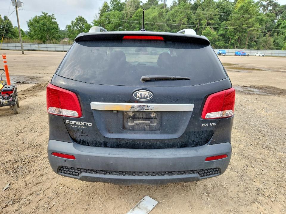 2013 Kia Sorento VIN 5XYKU3A24DG317987 COPART salvage auction — REAR END, La - Cert Of Title-Salvage, sold $1,300 on 2026-07-14 (photo 6)