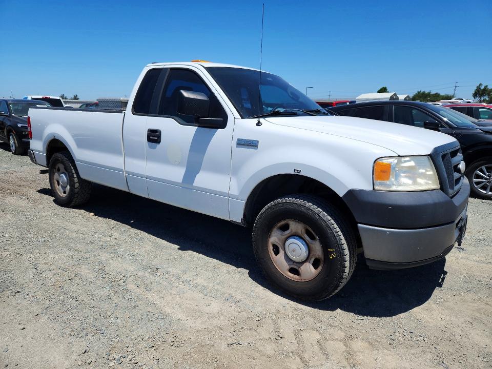 2007 Ford F-150 lightning VIN 1FTRF12W97NA84197 COPART salvage auction — MINOR DENT/SCRATCHES, CA - DIS/DLR/EXP ONLY CLEAN TITLE, sold $2,300 on 2026-07-09 (photo 4)
