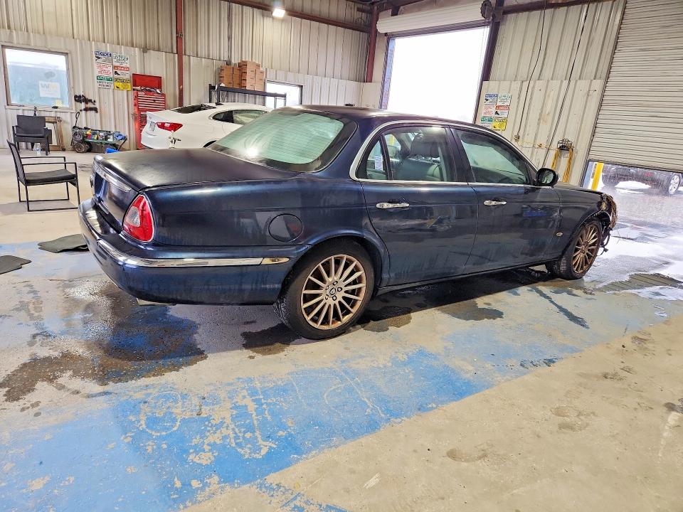 2007 Jaguar Xj series VIN SAJWA71BX7SH14432 COPART salvage auction — FRONT END, La - Cert Of Title-Salvage, sold $700 on 2026-07-29 (photo 3)