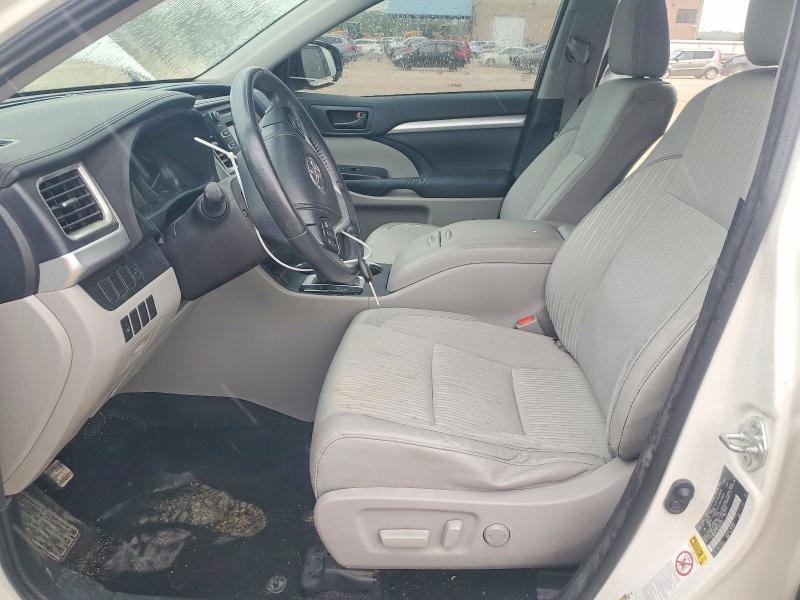 2014 Toyota VIN 5TDBKRFH5ES064558 COPART salvage auction — FRONT END, Ks - Cert Of Title-Salvage, sold $5,300 on 2026-07-16 (photo 7)
