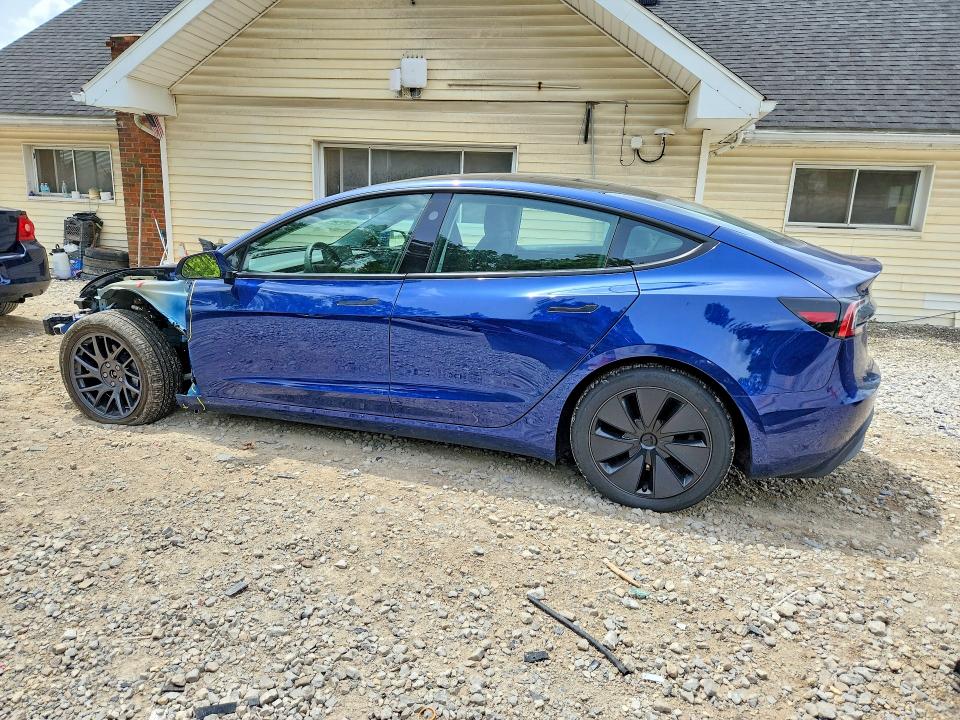 2025 Tesla VIN 5YJ3E1EB5SF951572 COPART salvage auction — FRONT END, Oh - Cert Of Title-Salvage, sold $12,900 on 2026-07-22 (photo 2)