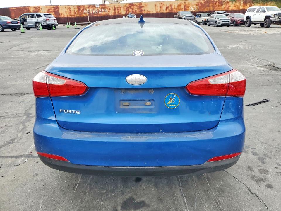 2014 Kia Forte VIN KNAFX4A65E5188392 COPART salvage auction — FRONT END, Ca - Salvage Certificate, sold $425 on 2026-07-08 (photo 6)