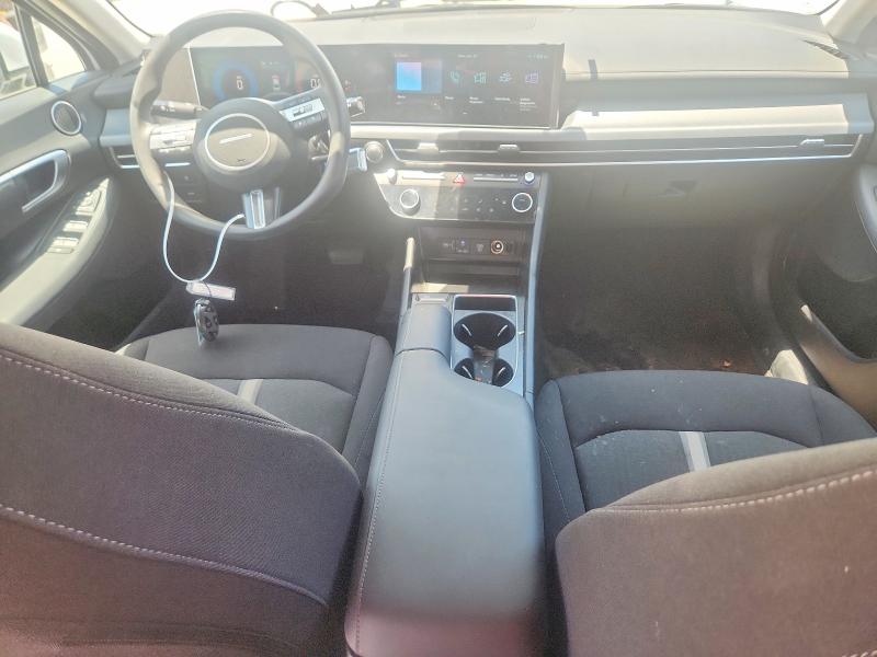 2025 Hyundai Sonata VIN KMHL64JA4SA499095 COPART salvage auction — SIDE, TX - NONREPAIRABLE TITLE, sold $8,100 on 2026-07-27 (photo 8)