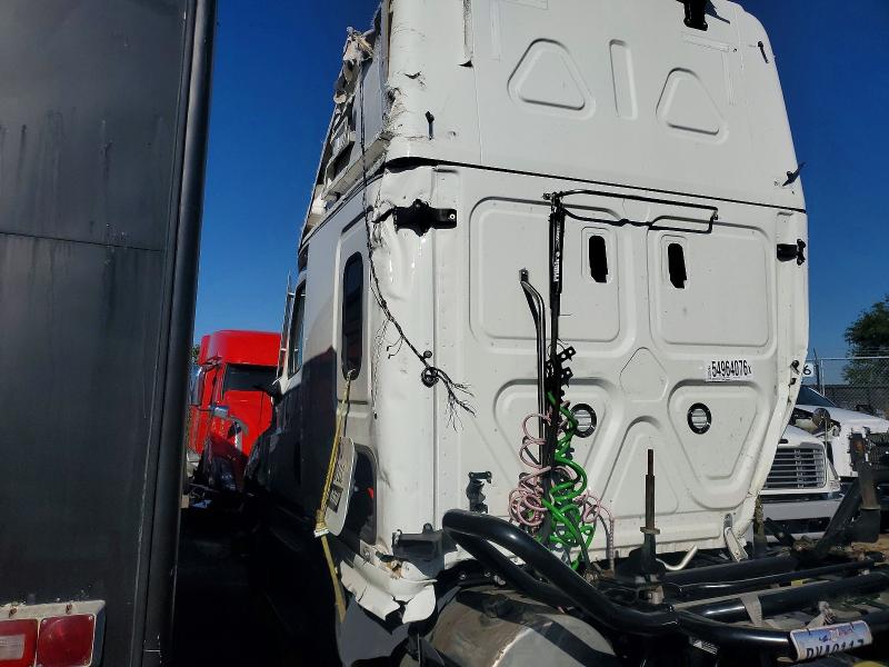 2025 Freightliner Cascadia 126 VIN 3AKJHHDR8SSVY1041 COPART salvage auction — ALL OVER, OH - CERT OF TITLE-SALVAGE, sold $33,250 on 2026-07-09 (photo 9)