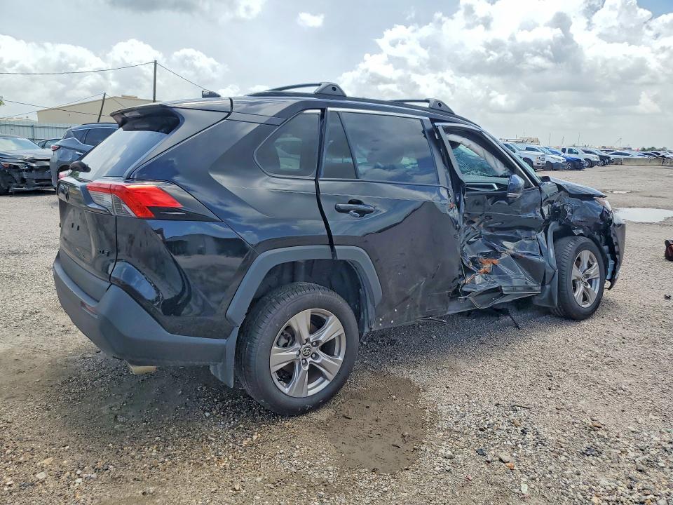 2022 Toyota Rav 4 VIN 2T3W1RFV7NC208637 COPART salvage auction — FRONT END, Tx - Certificate Of Title, sold $5,500 on 2026-08-20 (photo 3)