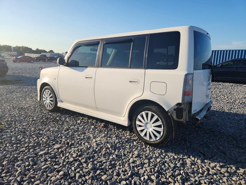 2004 Toyota Scion VIN JTLKT324240152647 COPART salvage auction — REAR END, Fl - Cert Of Title Slvg Rebuildable, sold $750 on 2026-07-02 (photo 2)