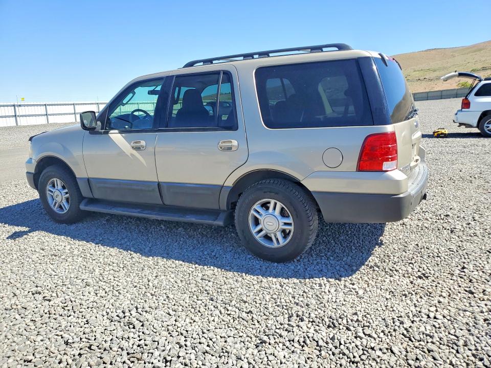 2006 Ford Expedition VIN 1FMFU16546LA05549 COPART salvage auction — MINOR DENT/SCRATCHES, Nv - Certificate Of Title (P), sold $500 on 2026-07-09 (photo 2)