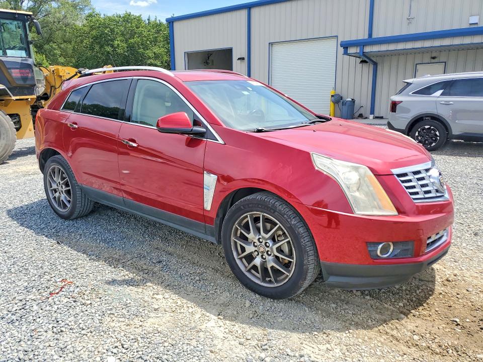 2015 Cadillac Srx VIN 3GYFNCE3XFS572561 COPART salvage auction — SIDE, NC - DEALER ONLY CLEAN TITLE, sold $2,400 on 2026-07-02 (photo 4)