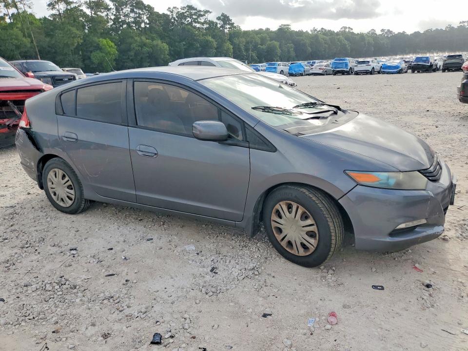 2010 Honda Insight VIN JHMZE2H57AS020366 COPART salvage auction — REAR END, Tx - Salvage Vehicle Title, sold $475 on 2026-07-28 (photo 4)