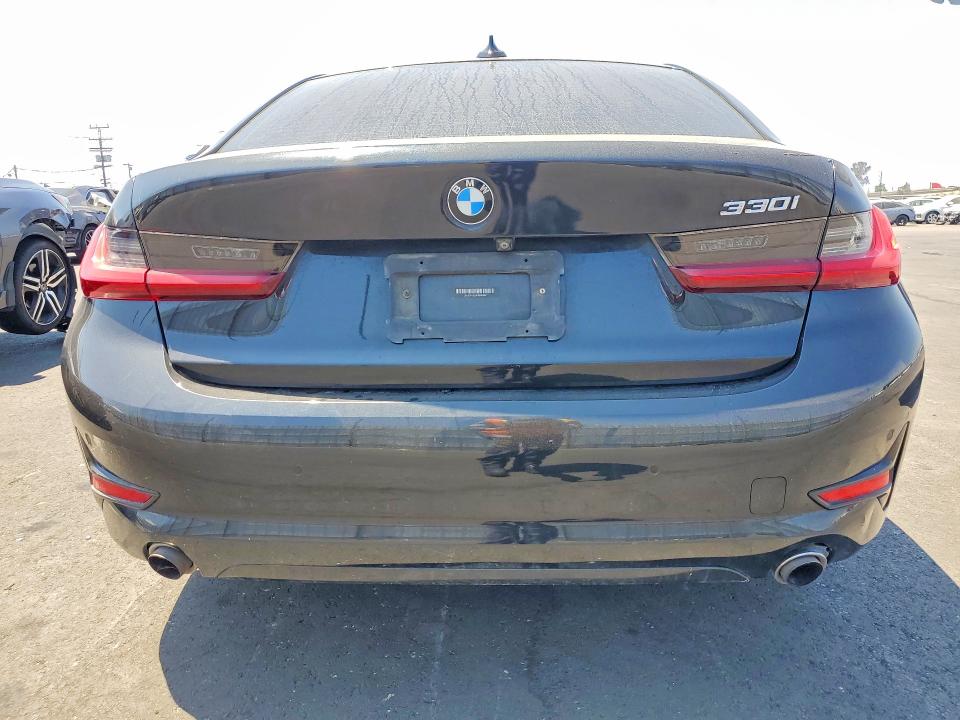 2019 BMW 3 series VIN 3MW5R1J55K8B00662 COPART salvage auction — ENGINE BURN, Wv - Dis/Dlr/Exp Only Clean Title (P), sold $7,300 on 2026-08-03 (photo 6)