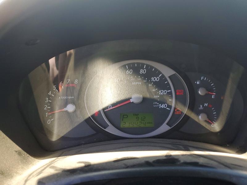 2005 Hyundai Tucson VIN KM8JN12D15U086507 COPART salvage auction — MINOR DENT/SCRATCHES, Ca - Dis/Dlr/Exp Only Clean Title, sold $325 on 2026-07-02 (photo 9)
