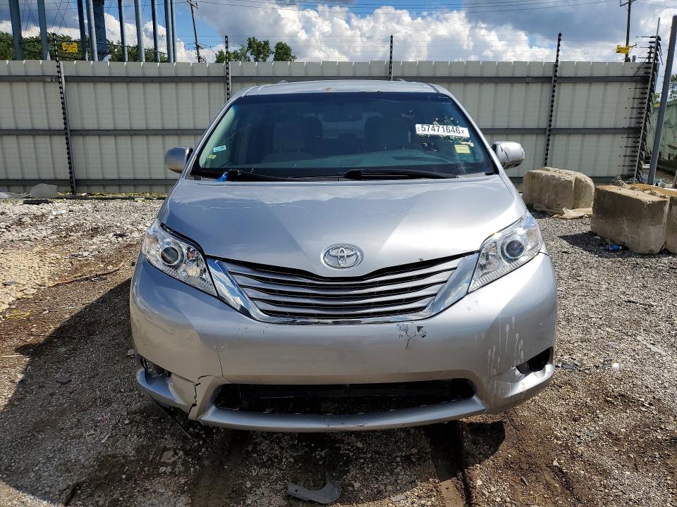 2016 Toyota Sienna VIN 5TDKK3DC8GS745367 COPART salvage auction — MINOR DENT/SCRATCHES, MI - CERTIFICATE OF TITLE, sold $4,250 on 2026-07-29 (photo 5)