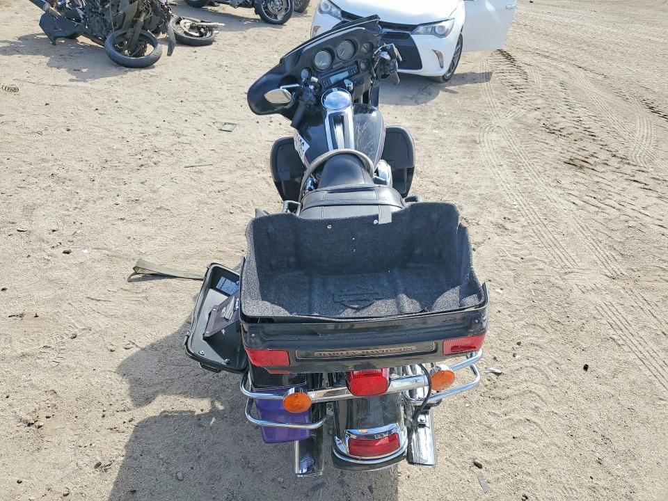 2012 Harley-davidson Fl VIN 1HD1FCM36CB682611 COPART salvage auction — ROLLOVER, Ca - Salvage Certificate, sold $1,250 on 2026-07-02 (photo 4)