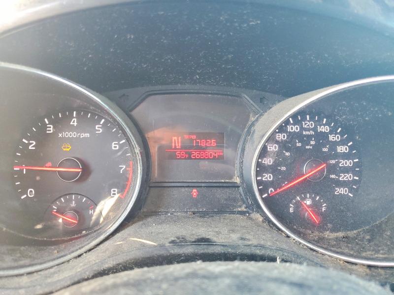 2016 Kia SEDONA VIN KNDMB5C15G6087446 COPART salvage auction — MECHANICAL, On - Permit No Brand - Fit, sold $925 on 2026-07-07 (photo 9)