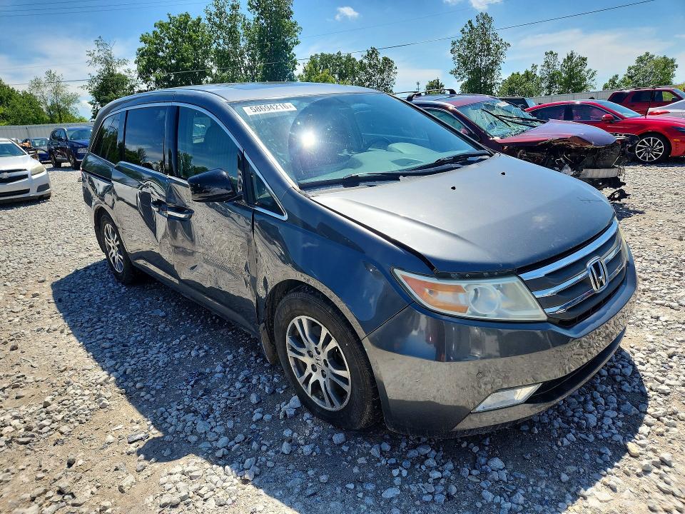 2013 Honda VIN 5FNRL5H90DB056073 COPART salvage auction — SIDE, Mi - Certificate Of Title, sold $2,000 on 2026-07-02 (photo 4)
