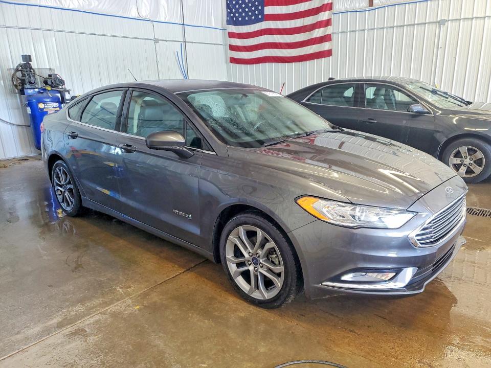 2017 Ford Fusion VIN 3FA6P0LU1HR374266 COPART salvage auction — MECHANICAL, Pa - Cert Of Title (P), sold $2,300 on 2026-07-19 (photo 4)