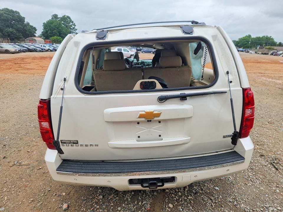 2012 Chevrolet Suburban VIN 1GNSCKE02CR185941 COPART salvage auction — ROLLOVER, Tx - Salvage Vehicle Title, sold $475 on 2026-07-09 (photo 6)