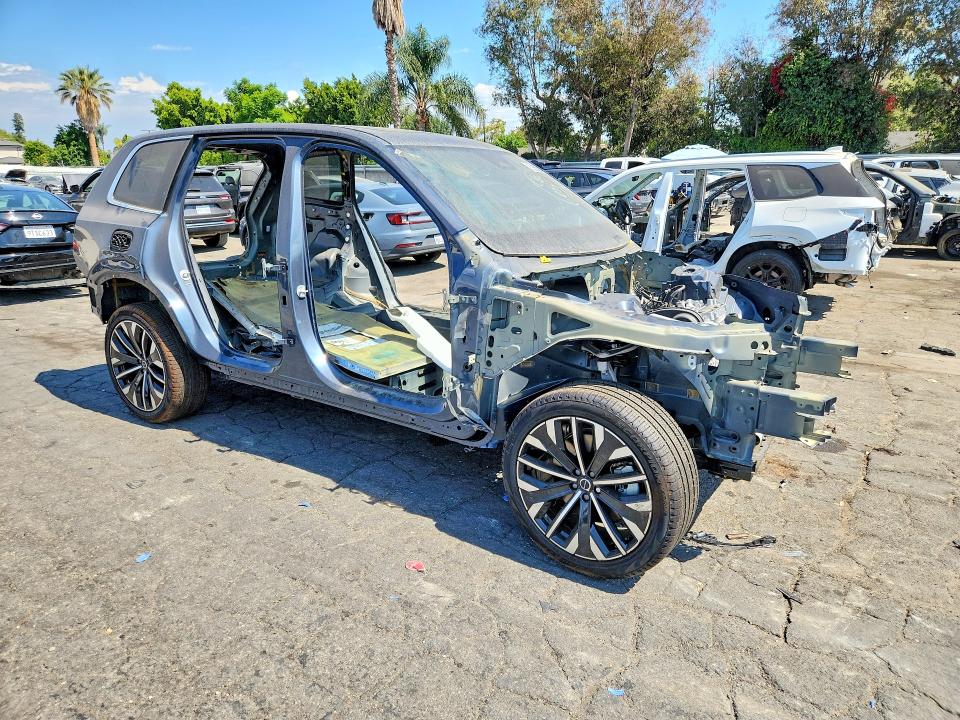 2026 Volvo Xc90 VIN YV4H60PE9T1433816 COPART salvage auction — STRIPPED, Ca - Certificate Of Title, sold $10,600 on 2026-07-02 (photo 4)