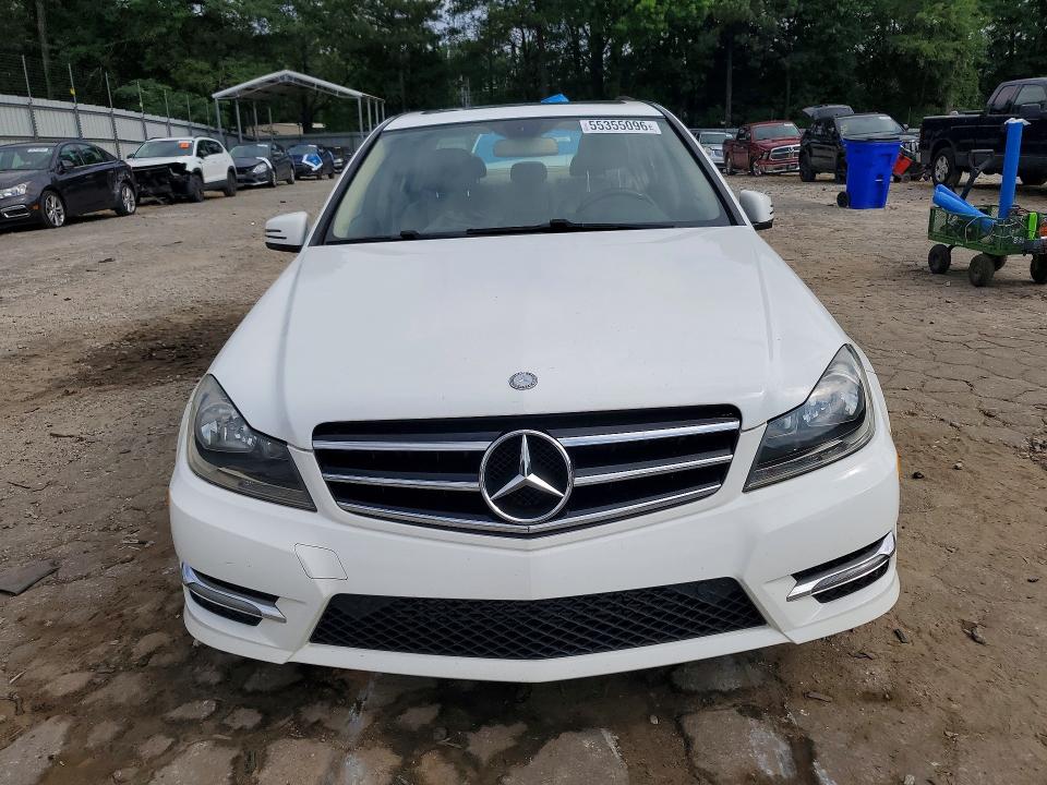 2014 Mercedes-benz VIN WDDGF4HB0ER315156 COPART salvage auction — WATER/FLOOD, Ga - Cert Of Title-Flood Salvage, sold $825 on 2026-07-02 (photo 5)