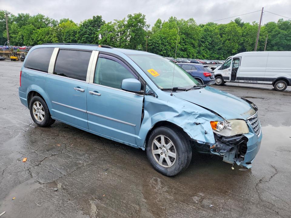 2010 Chrysler Town & country VIN 2A4RR5D12AR347764 COPART salvage auction — FRONT END, NY - MV-907A SALVAGE CERTIFICATE, sold $450 on 2026-07-09 (photo 4)