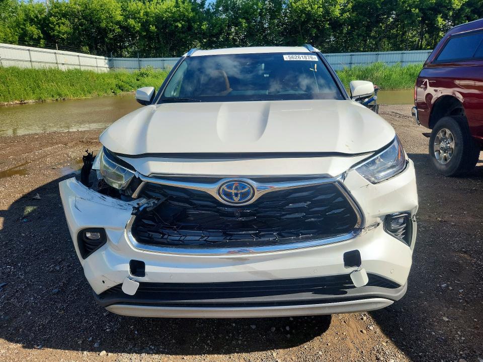 2021 Toyota Highlander VIN 5TDEBRCH4MS052286 COPART salvage auction — SIDE, Mi - Scrap Certificate Of Title, sold $16,400 on 2026-07-22 (photo 5)
