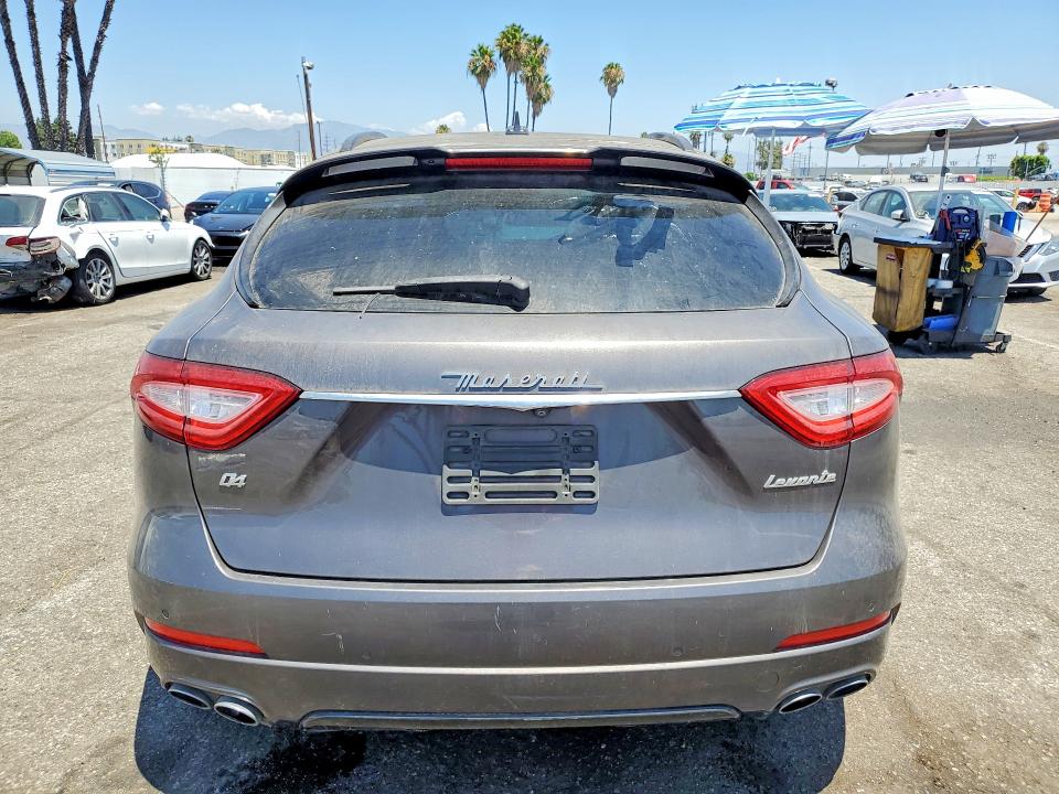 2018 Maserati Levante VIN ZN661XUS4JX302510 COPART salvage auction — FRONT END, Ca - Dis/Dlr/Exp Only Clean Title (P), sold $2,100 on 2026-07-10 (photo 6)