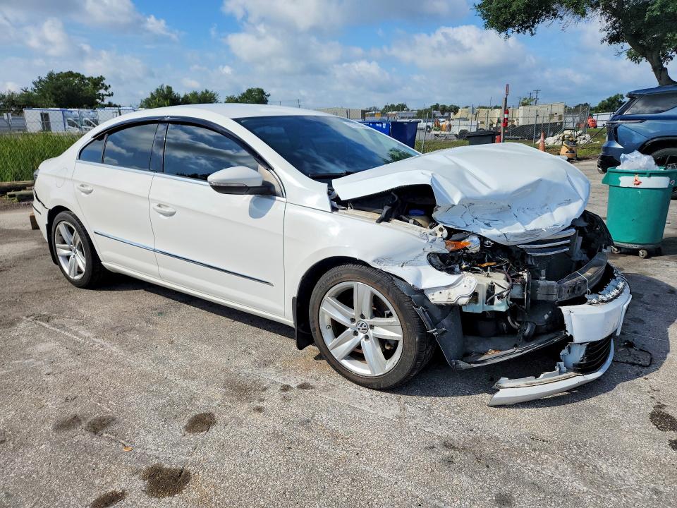 2014 Volkswagen VIN WVWBP7AN2EE537874 COPART salvage auction — FRONT END, Fl - Cert Of Title Slvg Rebuildable, sold $450 on 2026-08-06 (photo 4)