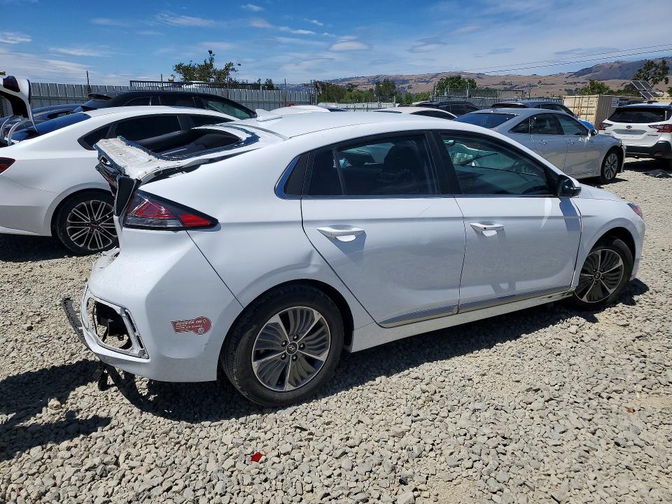2021 Hyundai Ioniq VIN KMHC75LD0MU256430 COPART salvage auction — REAR END, CA - SALVAGE CERTIFICATE, sold $2,750 on 2026-07-14 (photo 3)