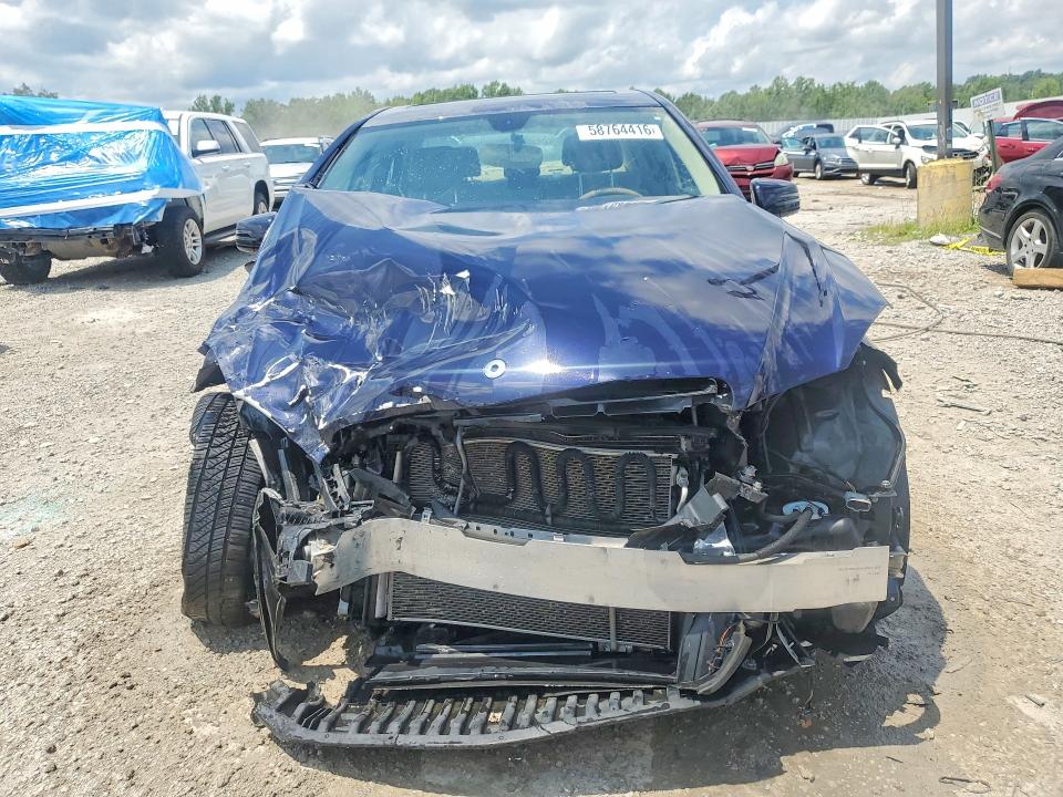 2010 Mercedes-benz E-klasse VIN WDDHF8HB8AA207629 COPART salvage auction — FRONT END, Ky - Bill Of Sale/Part Only/No Titl, sold $600 on 2026-08-06 (photo 5)