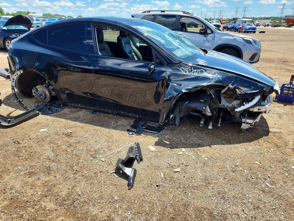2022 Tesla Model y VIN 7SAYGDEE3NF387455 COPART salvage auction — FRONT END, Md - Cert Of Salvage > 75% Damage, sold $1,050 on 2026-07-28 (photo 4)